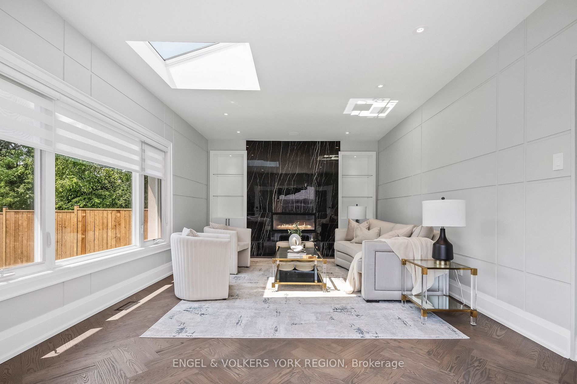 95 Risebrough Ave