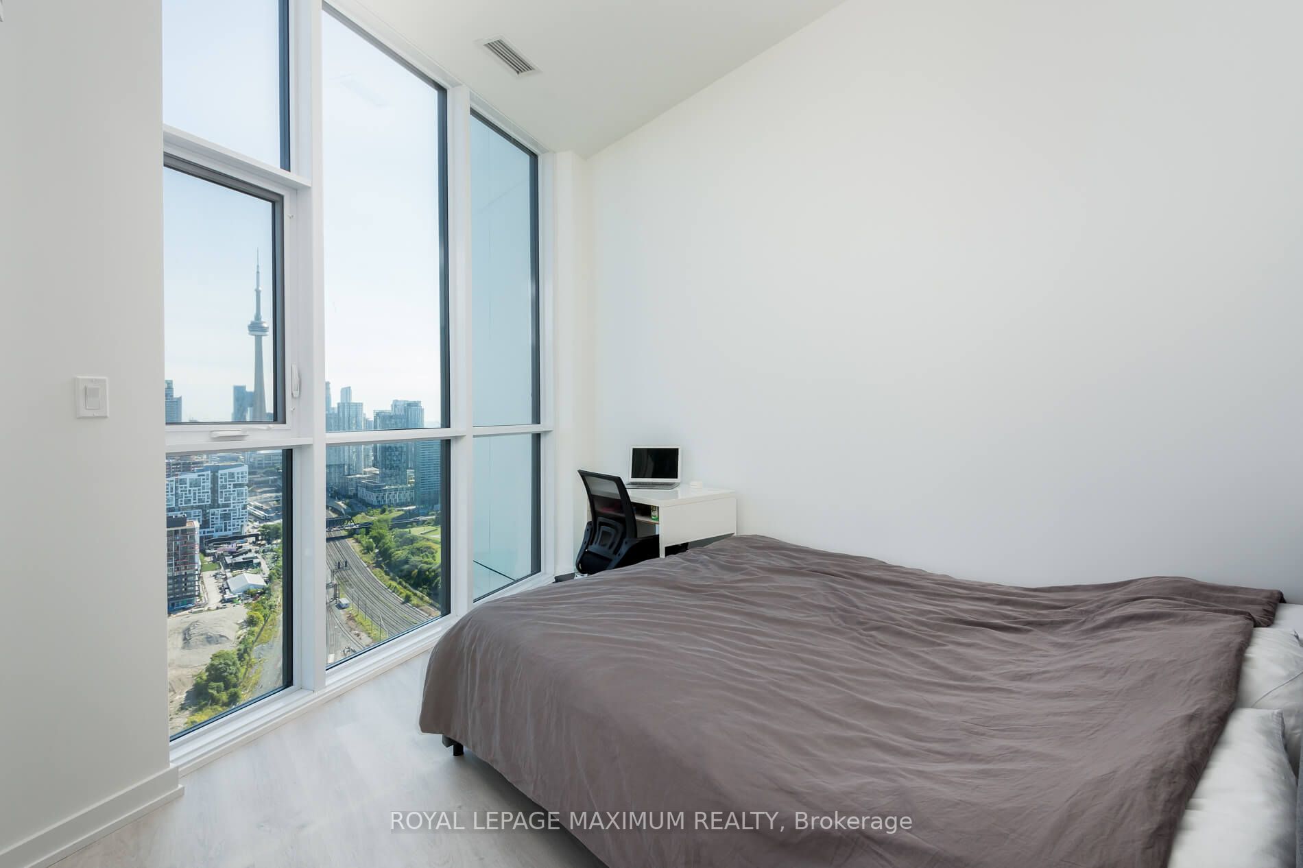 50 Ordnance St, #3507