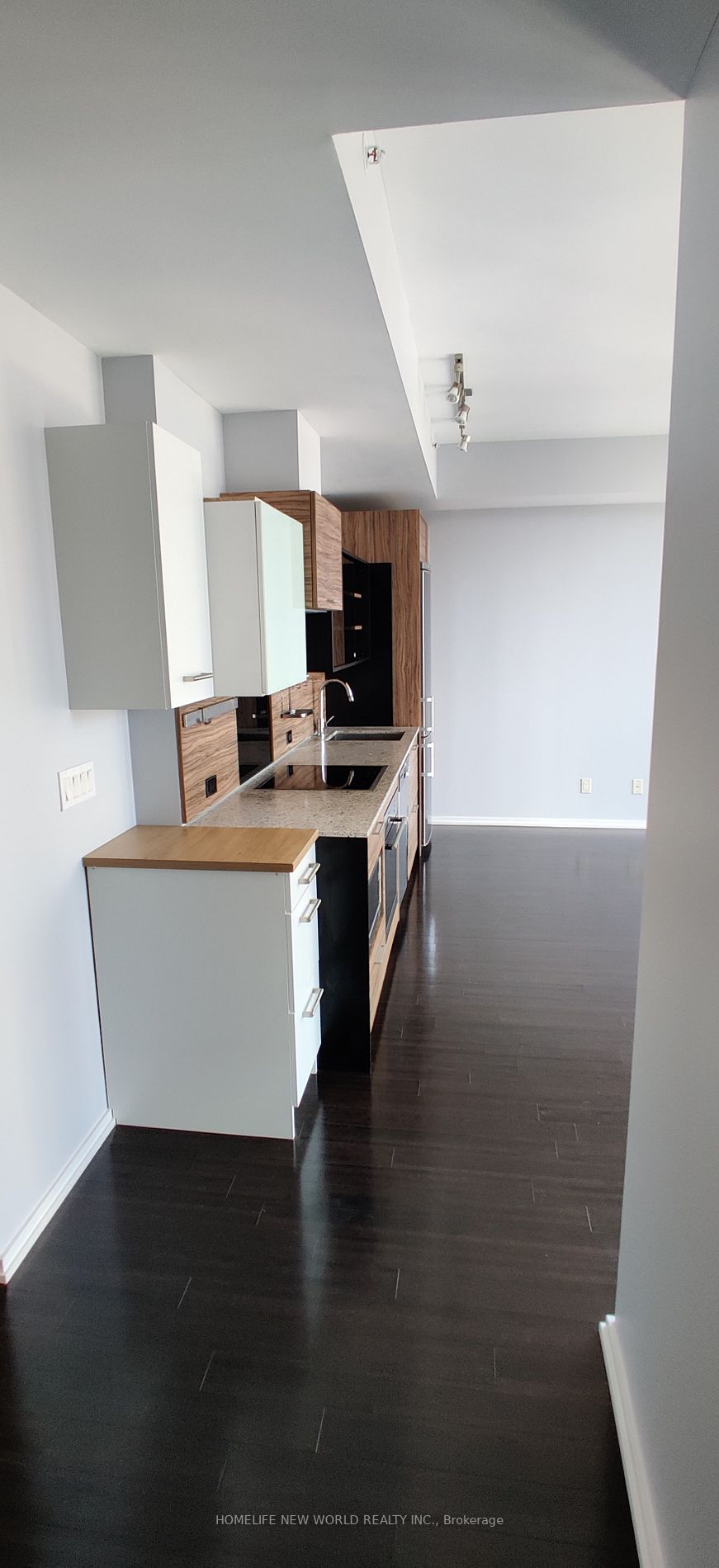 75 St Nicholas Street, #1609