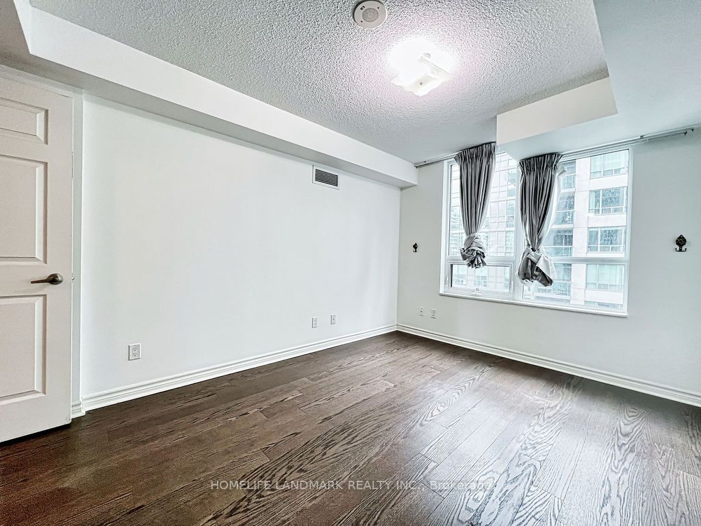 25 Lower Simcoe St, #1219