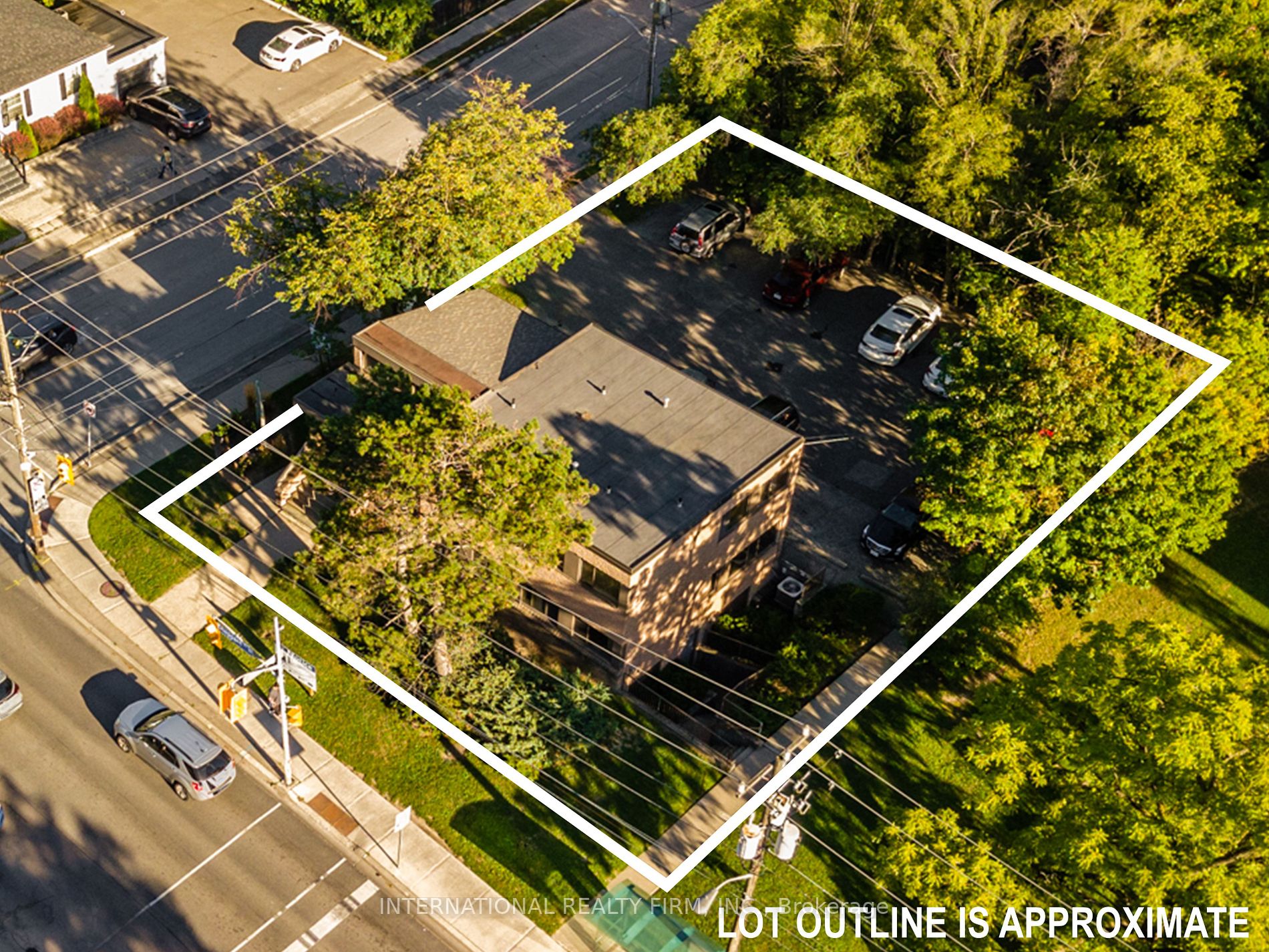 307 Sheppard Ave W