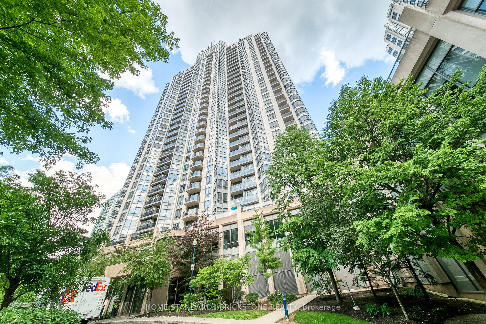 10 Northtown Way, #713