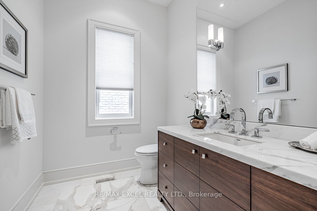 24 Forest Ridge Dr