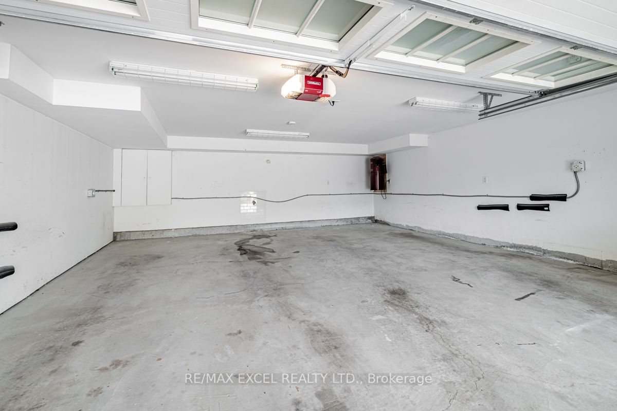 24 Forest Ridge Dr