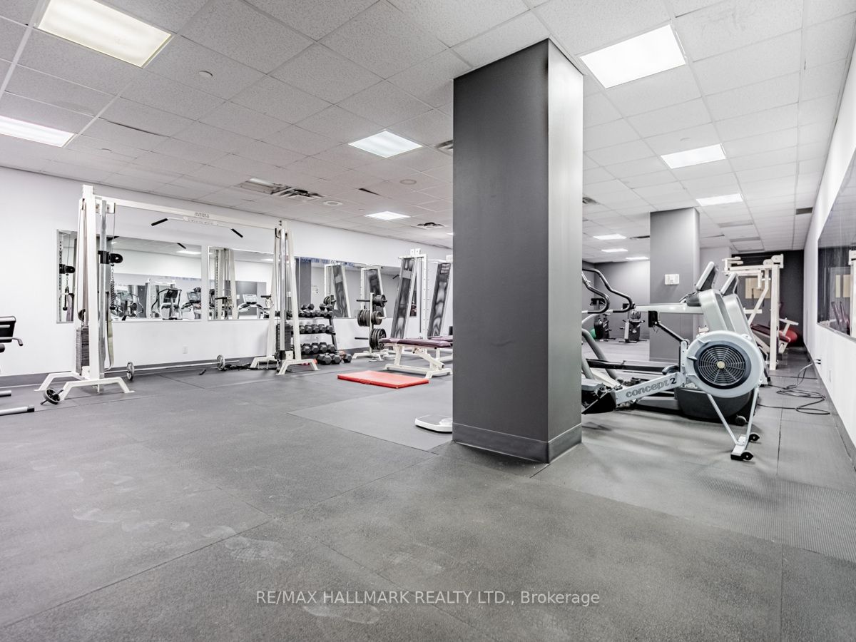 393 King Street W, #605