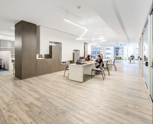 181 Dundas St E, #5602