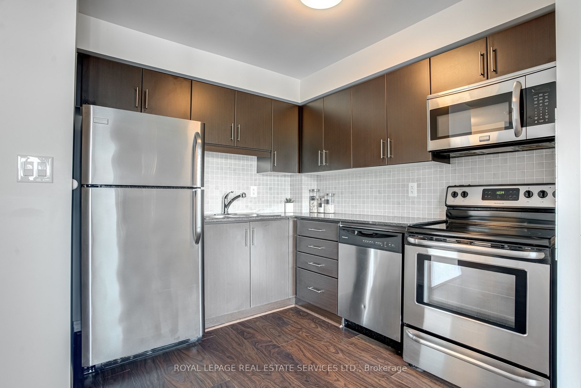 2035 Sheppard Ave E, #322