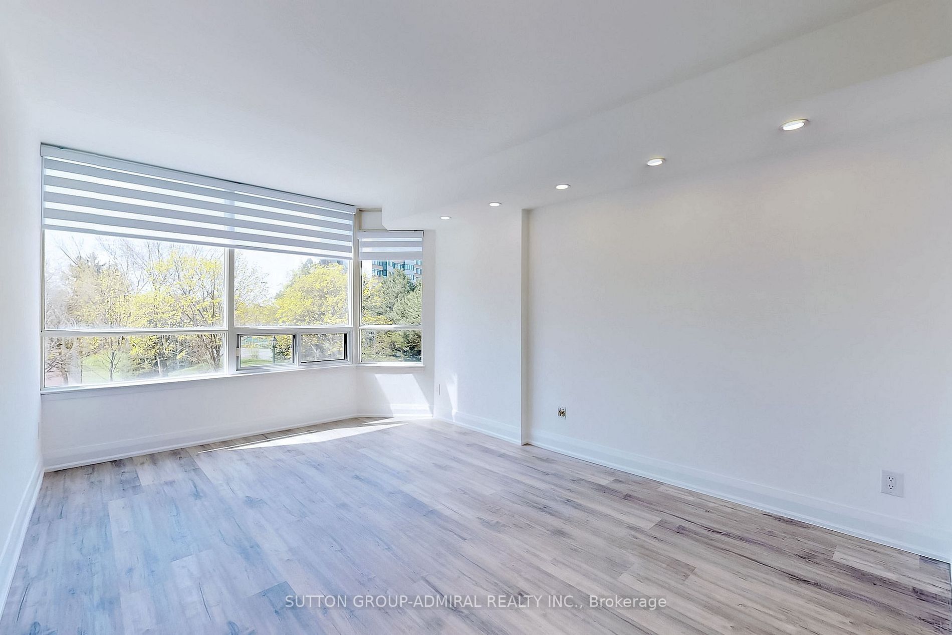 1131 Steeles Ave W, #307