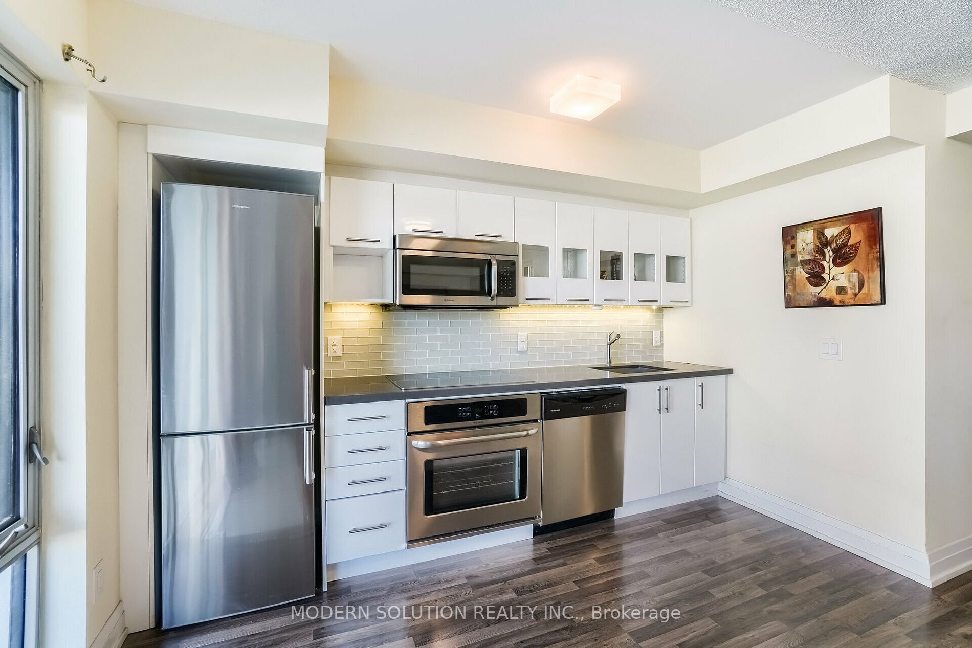 555 Wilson Ave W, #E109