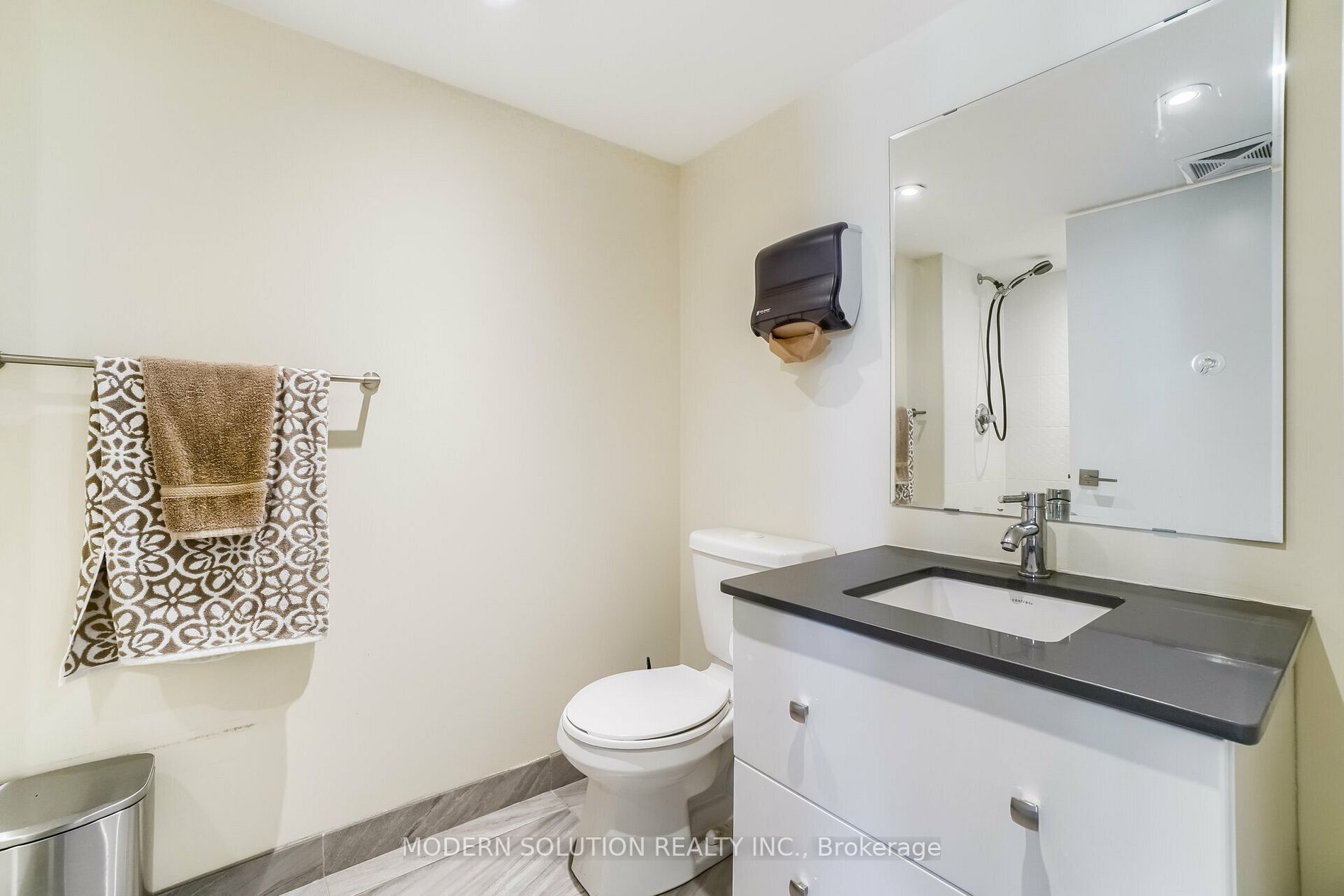 555 Wilson Ave W, #E109