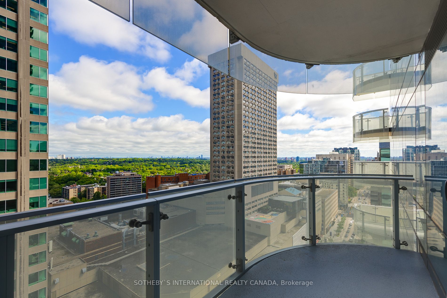 1 Bloor St E, #1812