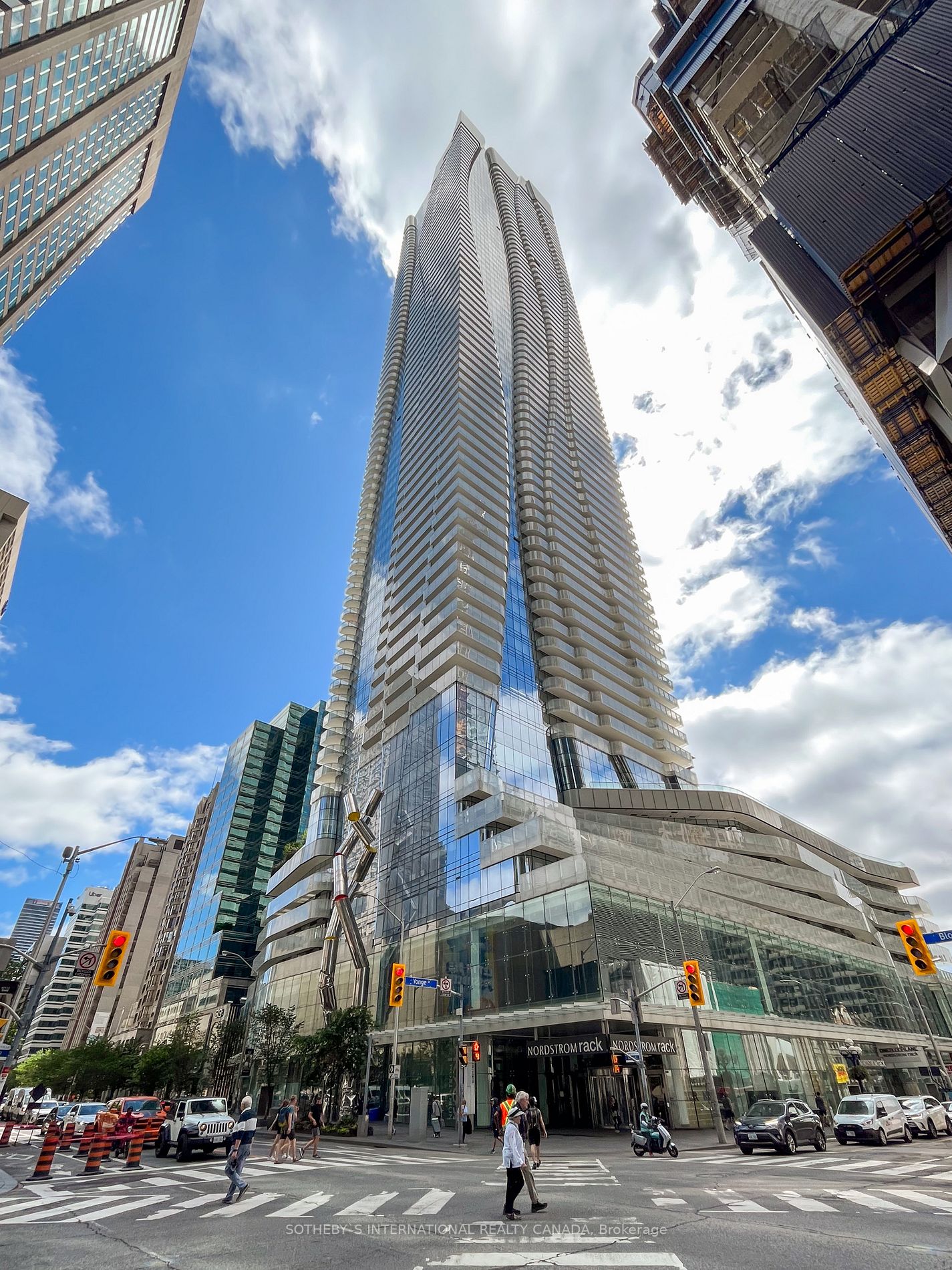 1 Bloor St E, #1812
