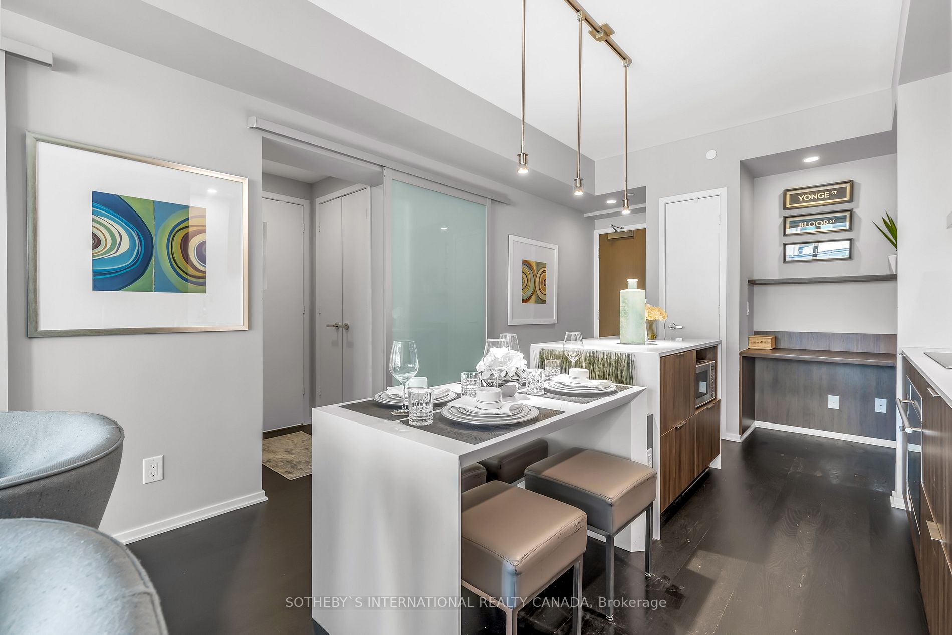 1 Bloor St E, #1812