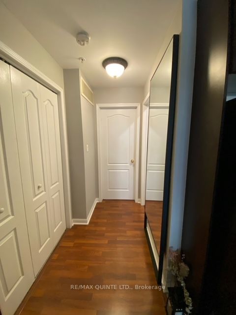 78 Carr St W, #19