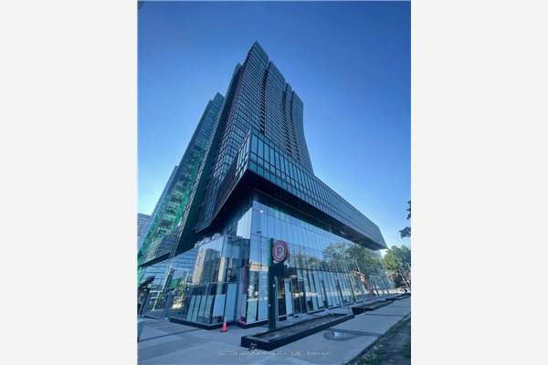 4750 Yonge St, Toronto
