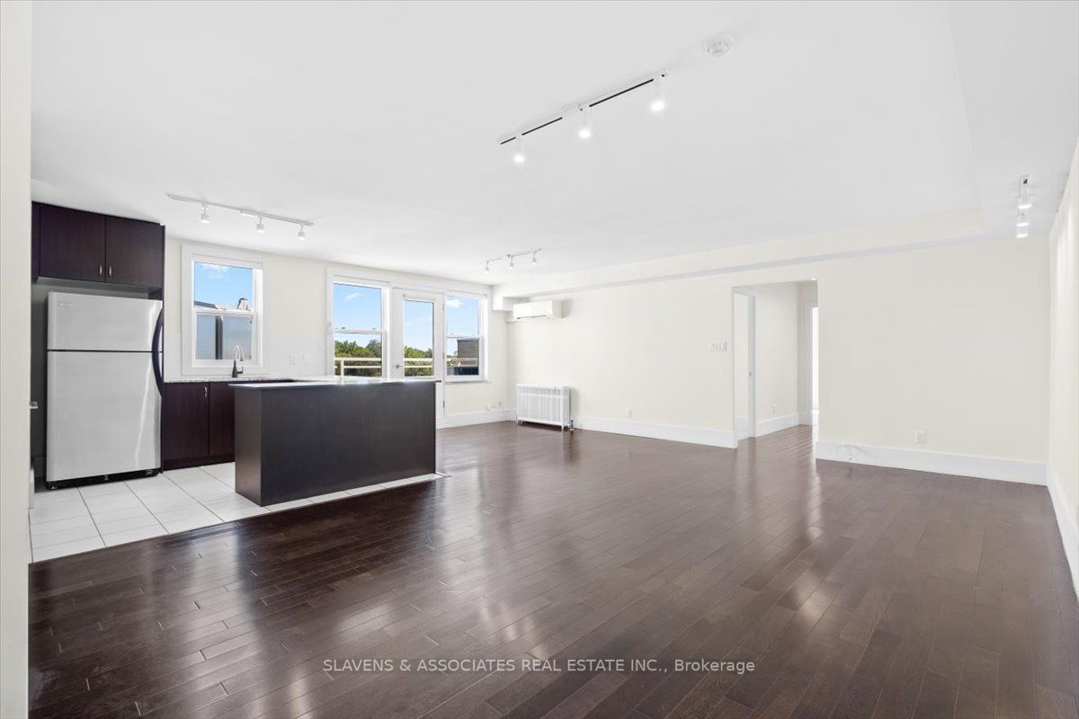 2603 Bathurst St, #601