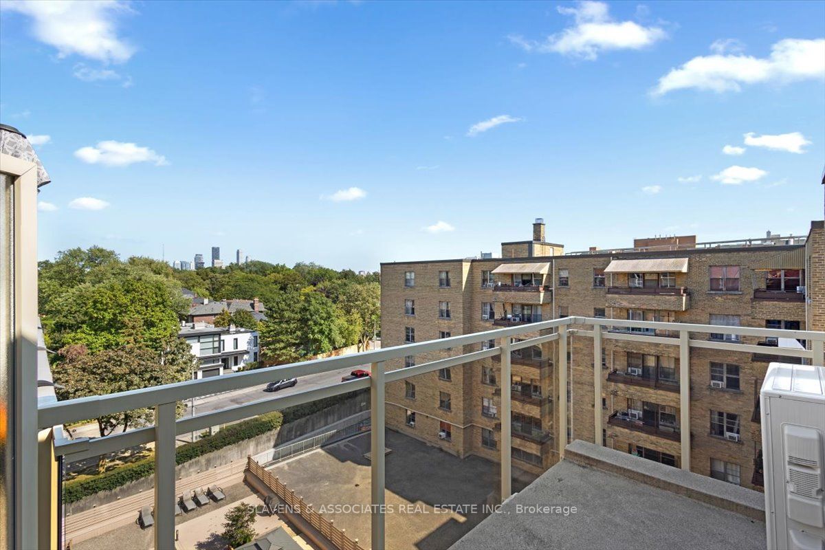 2603 Bathurst St, #601