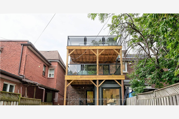 653 Manning Ave, Toronto