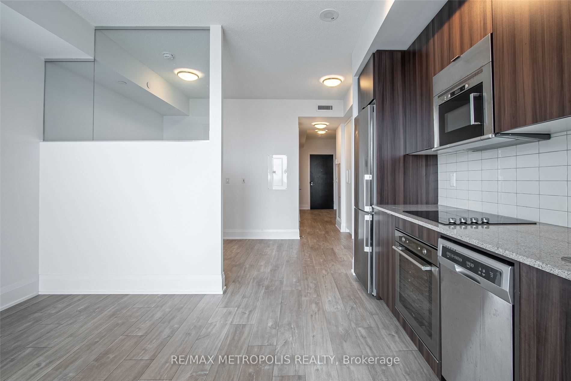 101 Erskine Ave, #2806