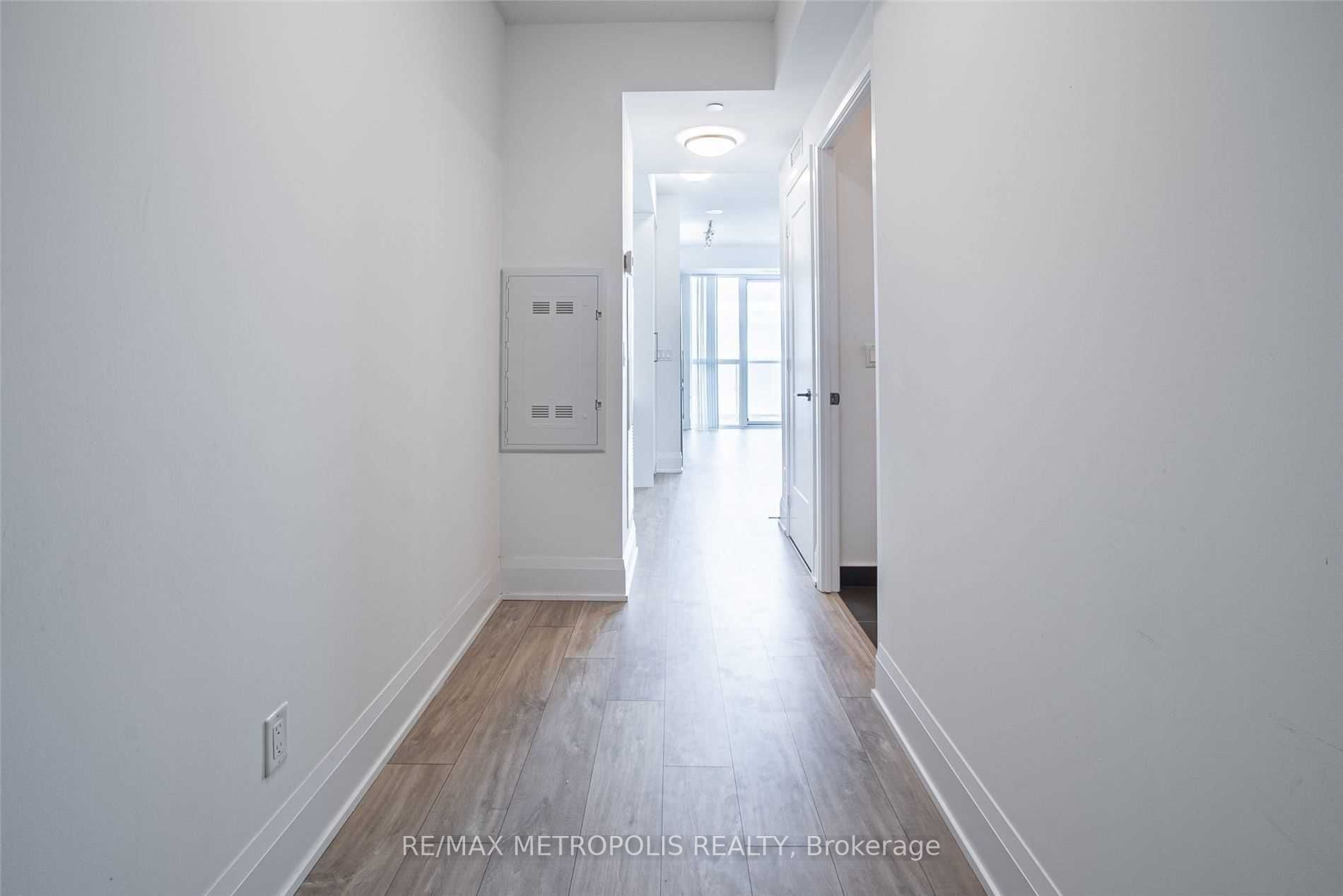 101 Erskine Ave, #2806