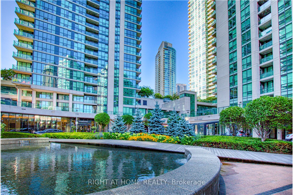 16 Yonge St, Toronto