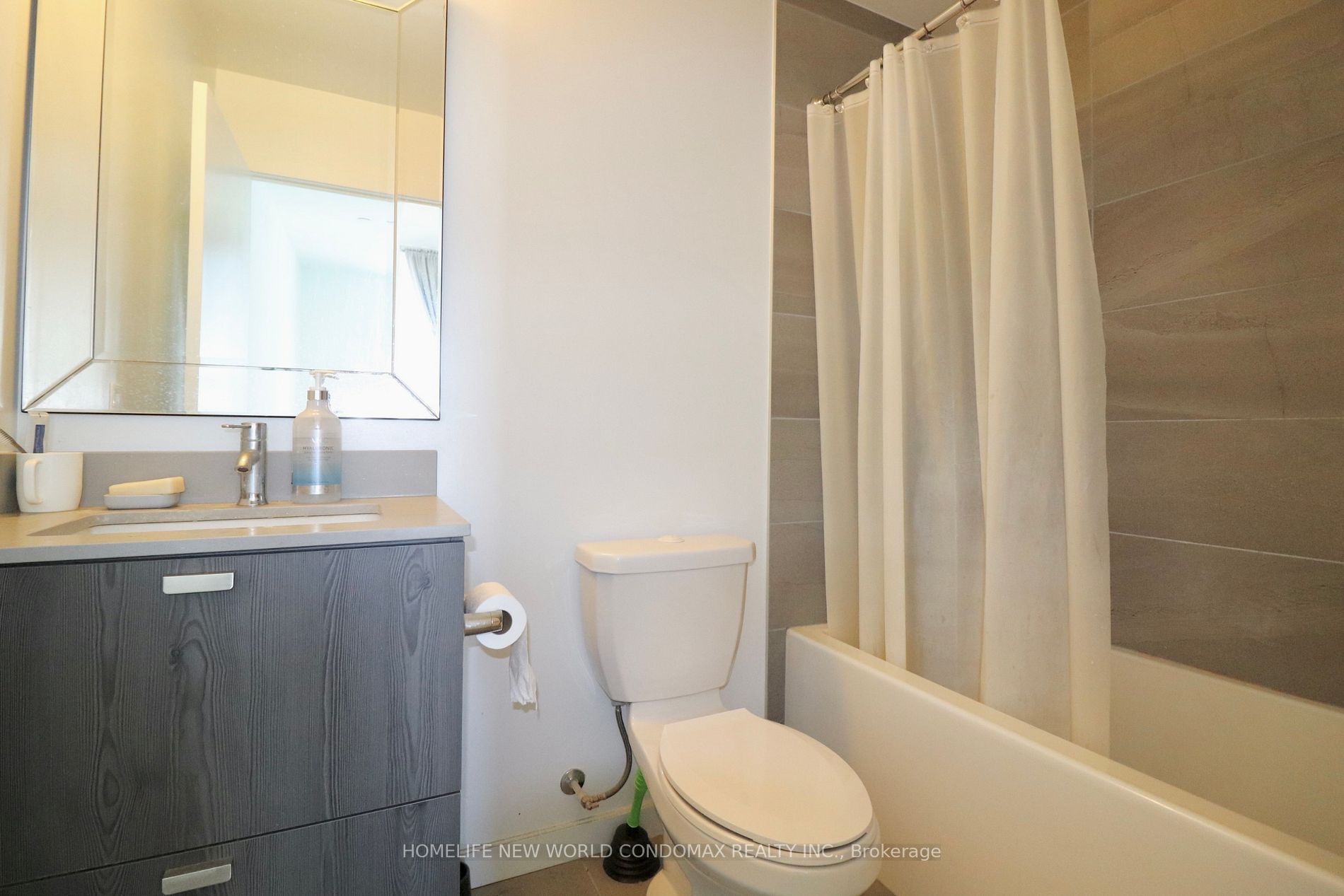 56 Forest Manor Rd, #1607
