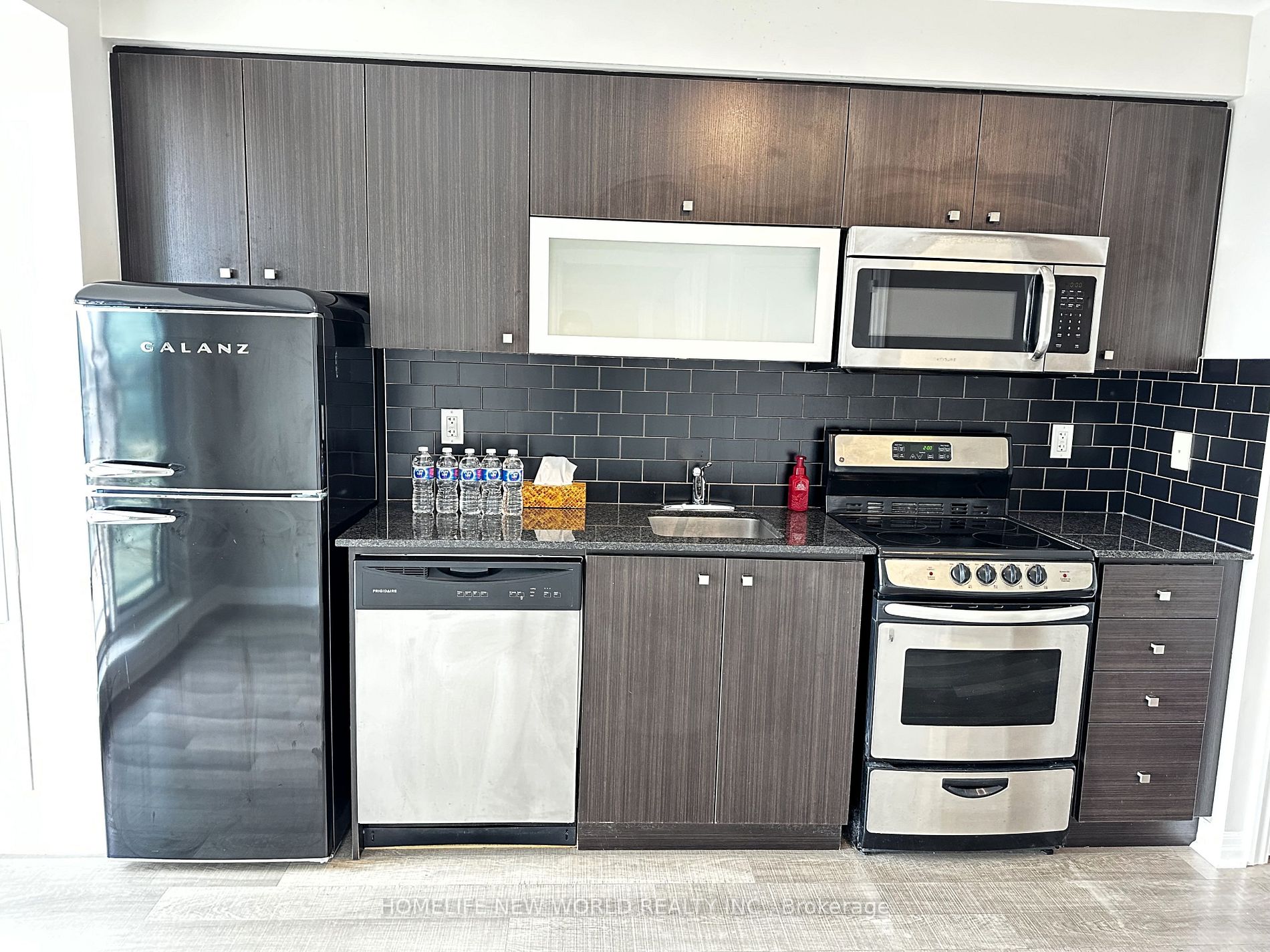 2015 Sheppard Ave E, #2001
