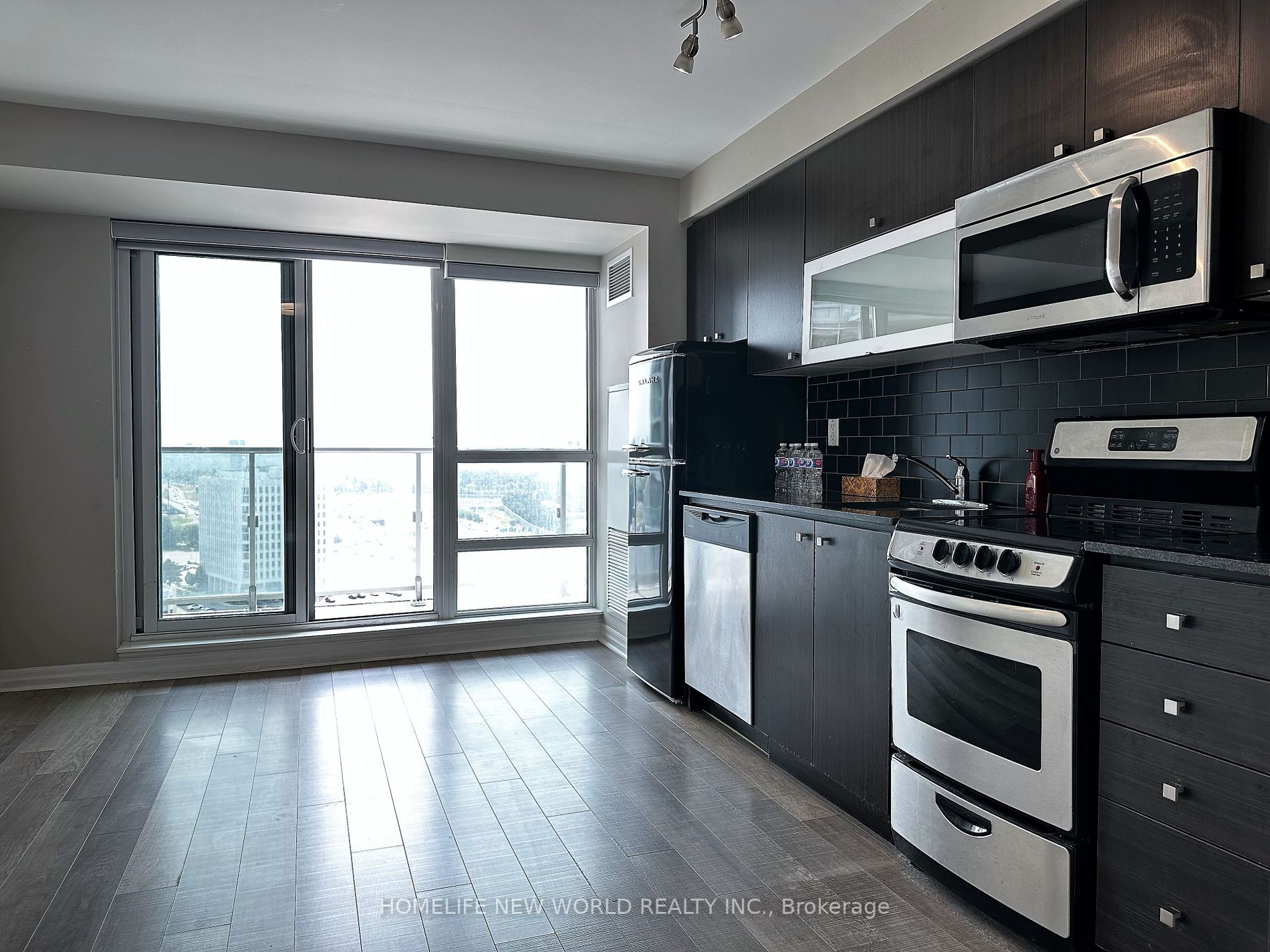 2015 Sheppard Ave E, #2001