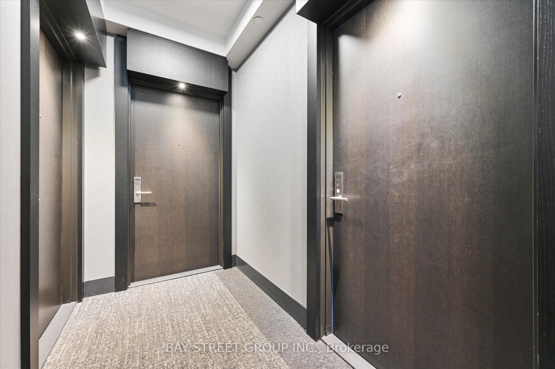 403 Church St, #3909