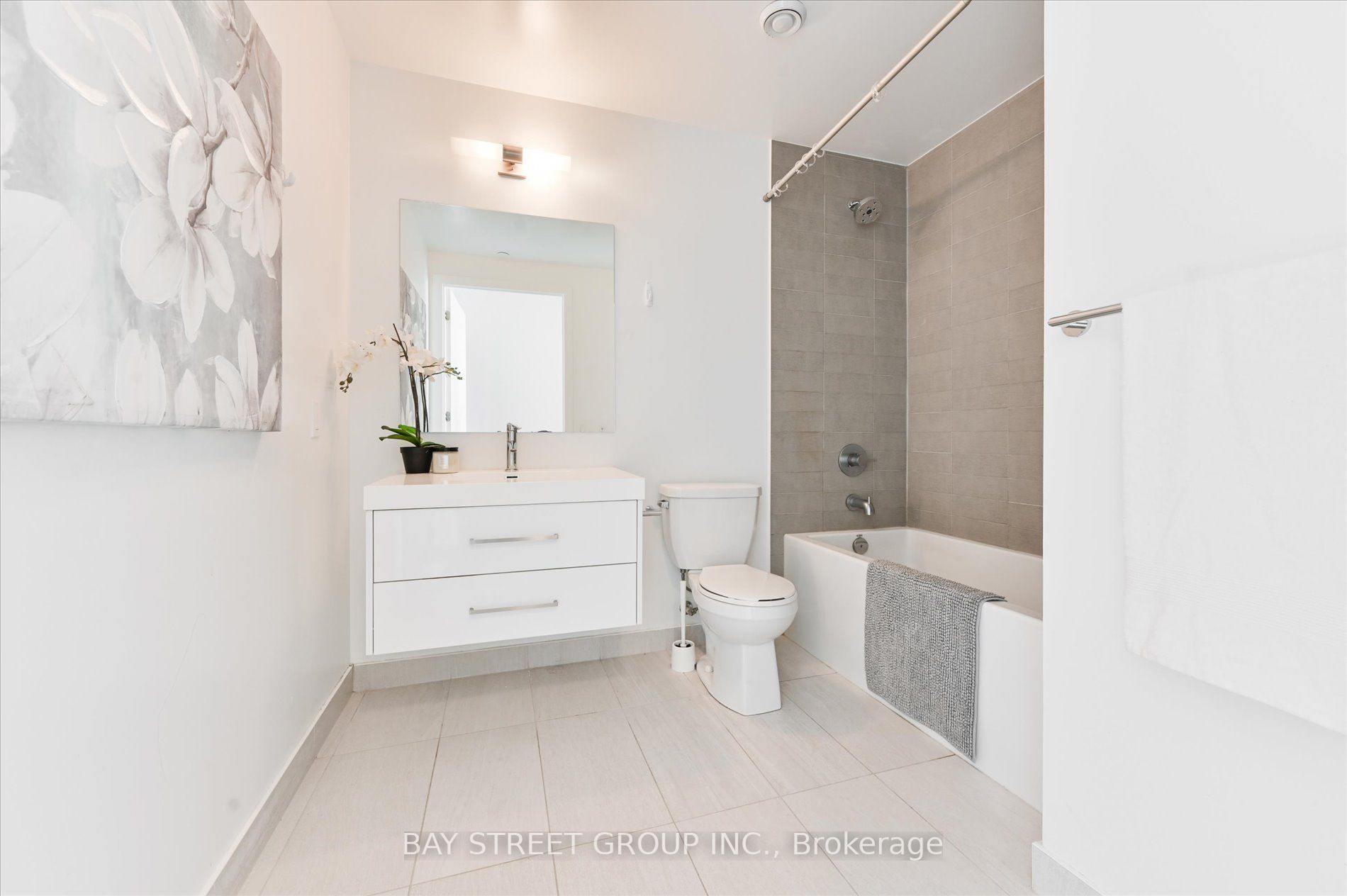 403 Church St, #3909
