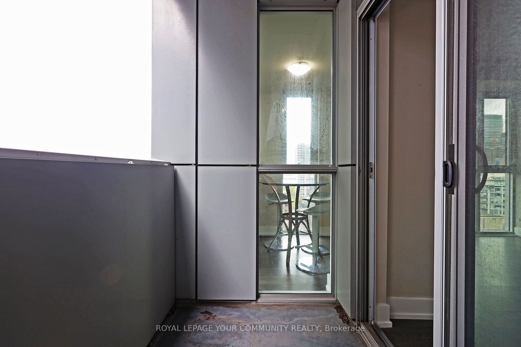 318 Richmond St W, #1212