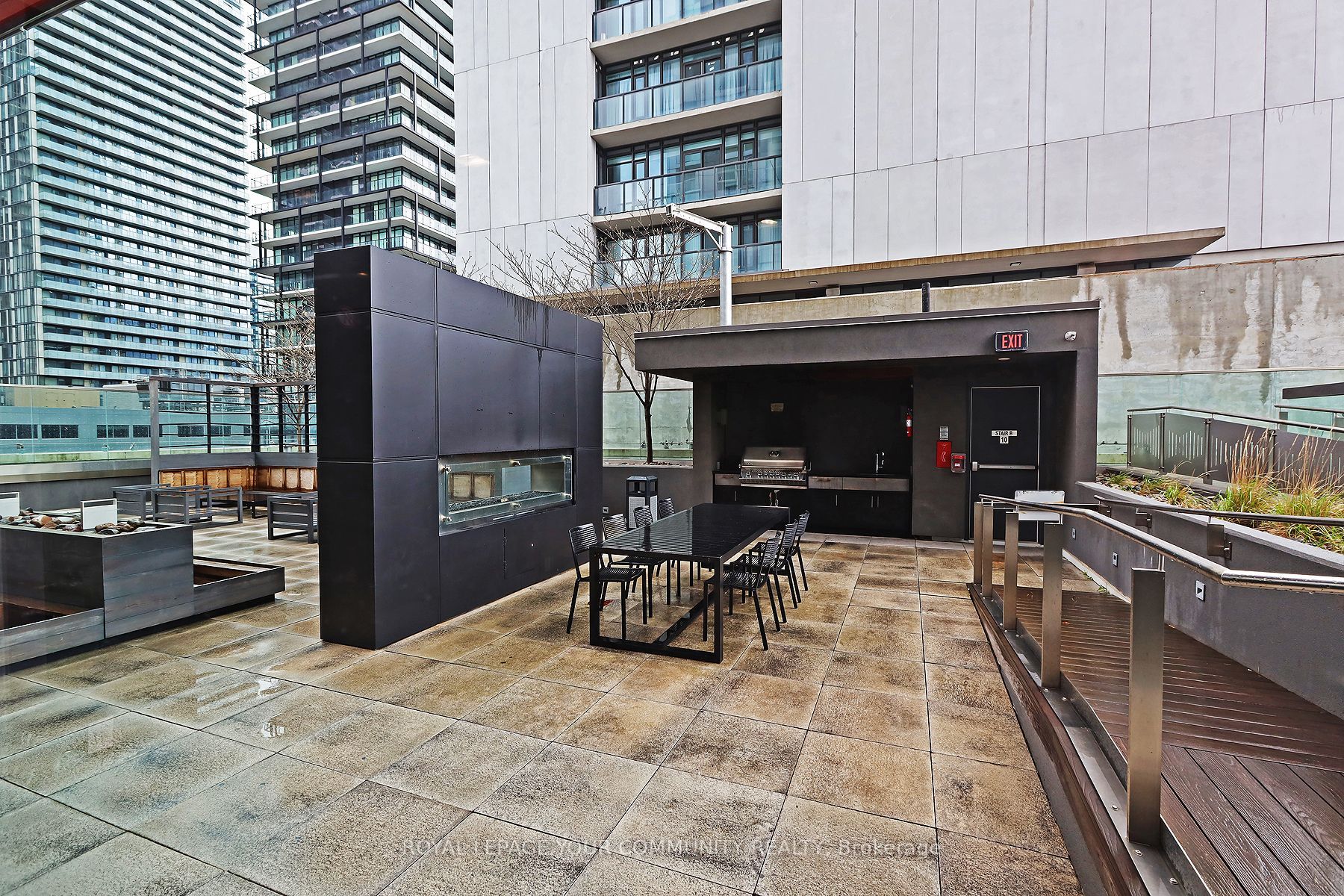 318 Richmond St W, #1212