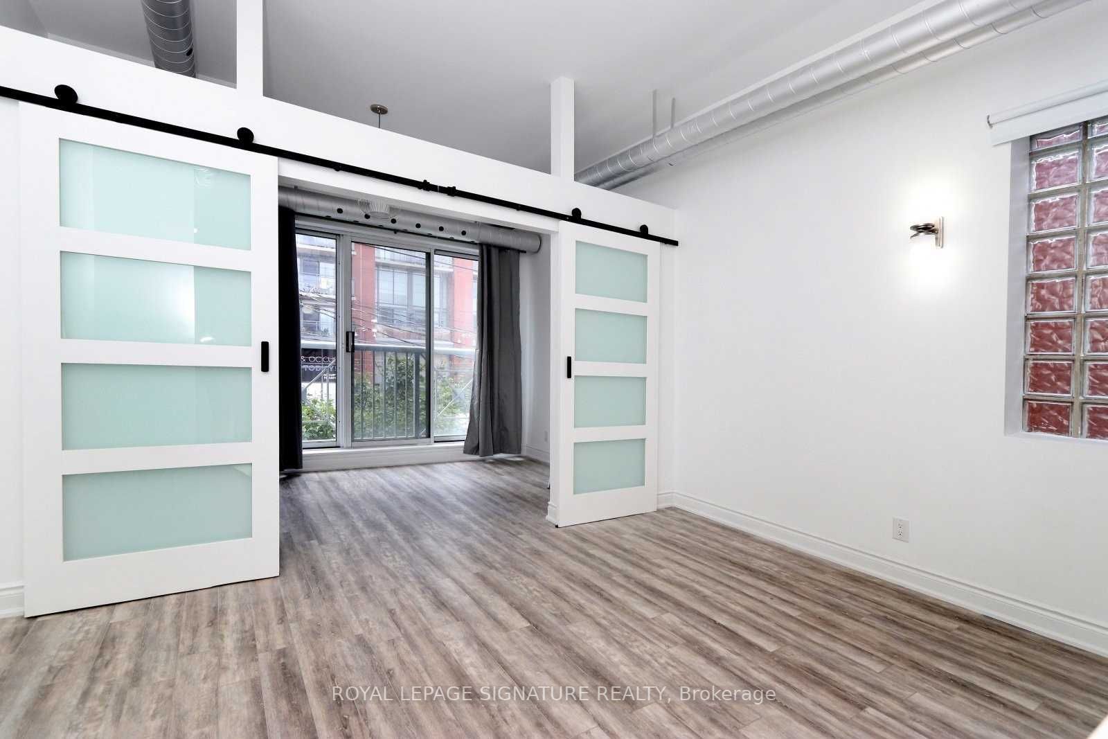 766 King St W, #205