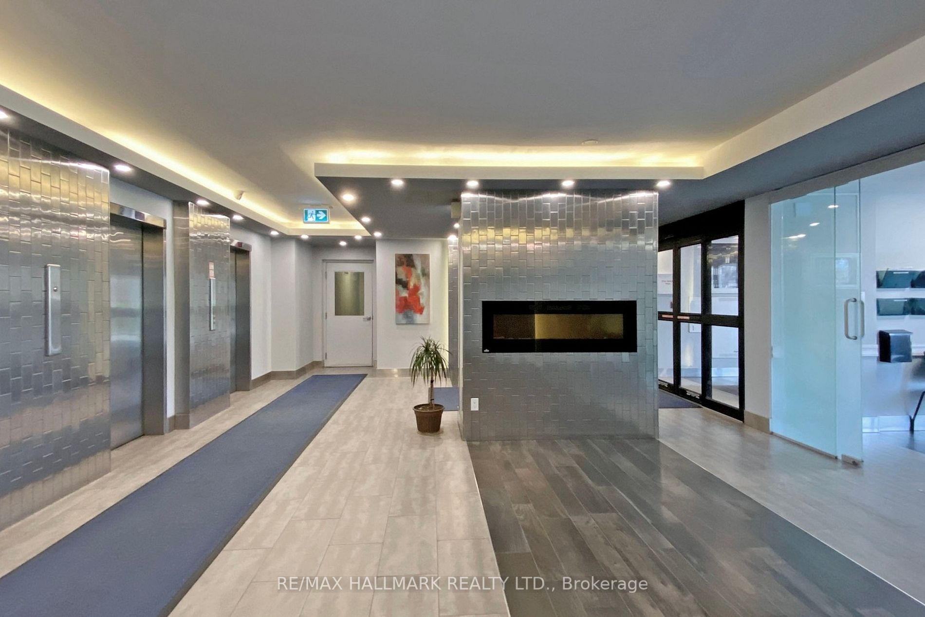 20 Forest Manor Rd, #611