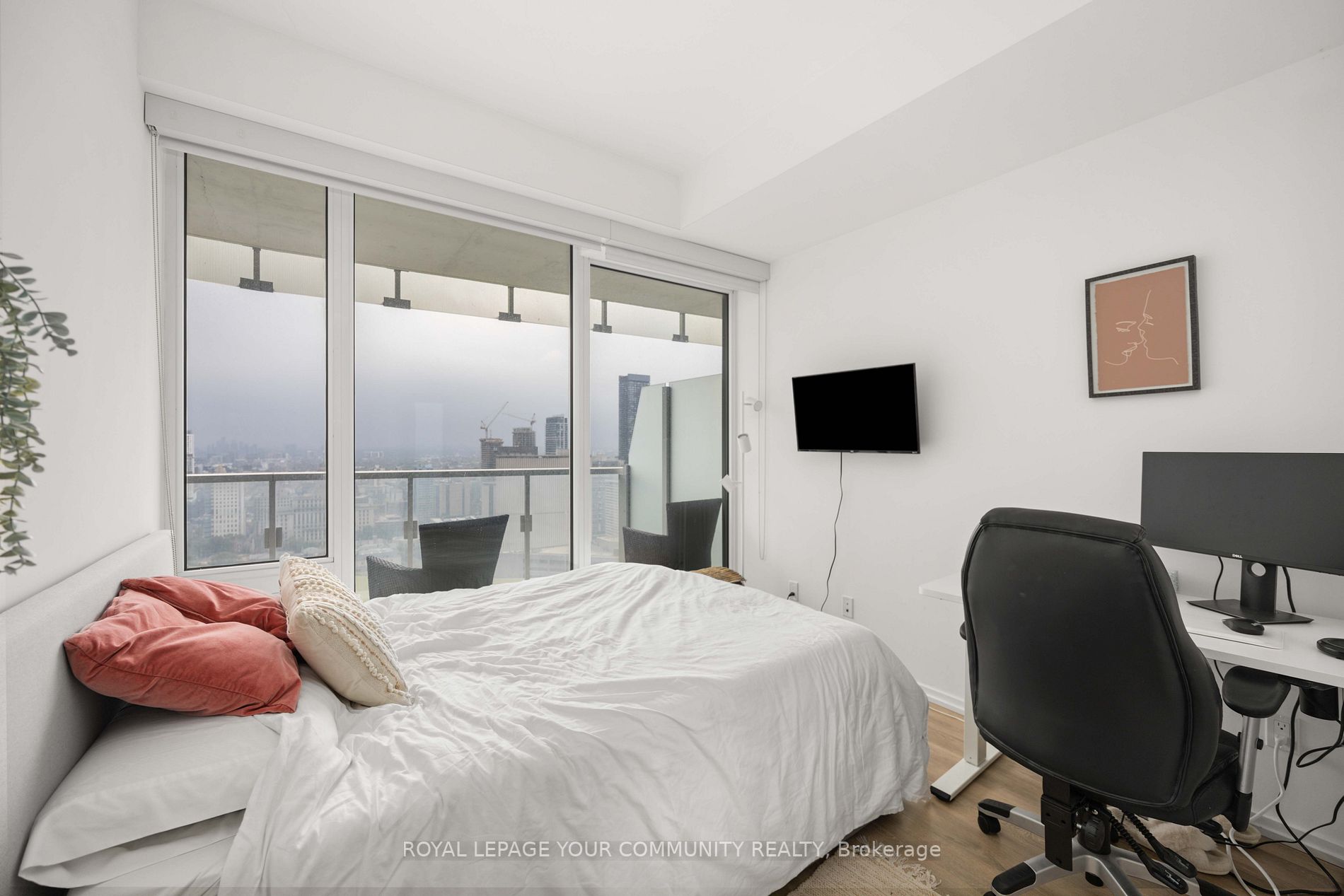 197 Yonge St, #3209
