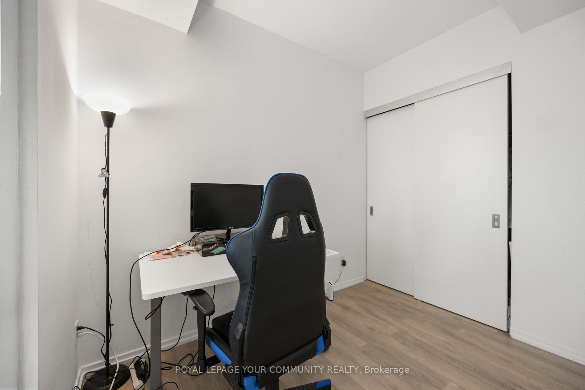 197 Yonge St, #3209