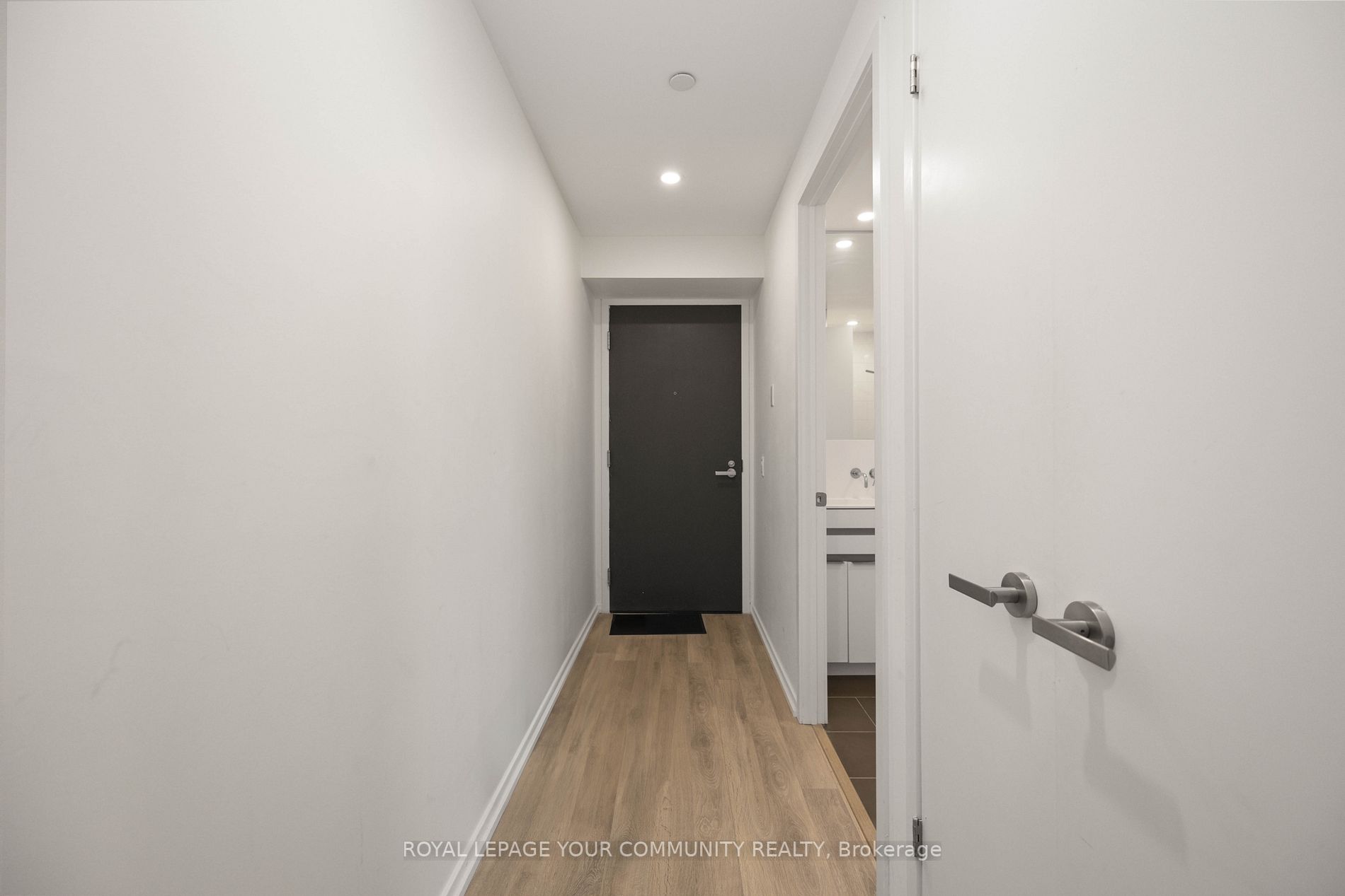 197 Yonge St, #3209