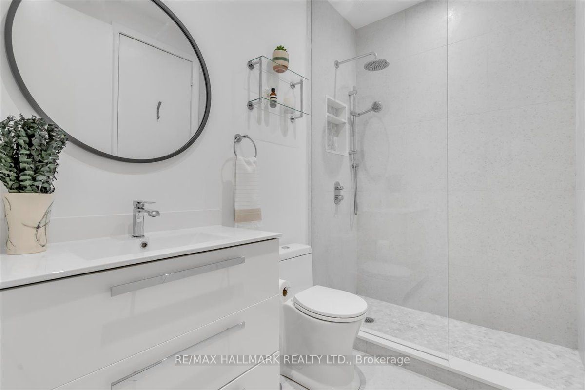 23 Brant St, #102