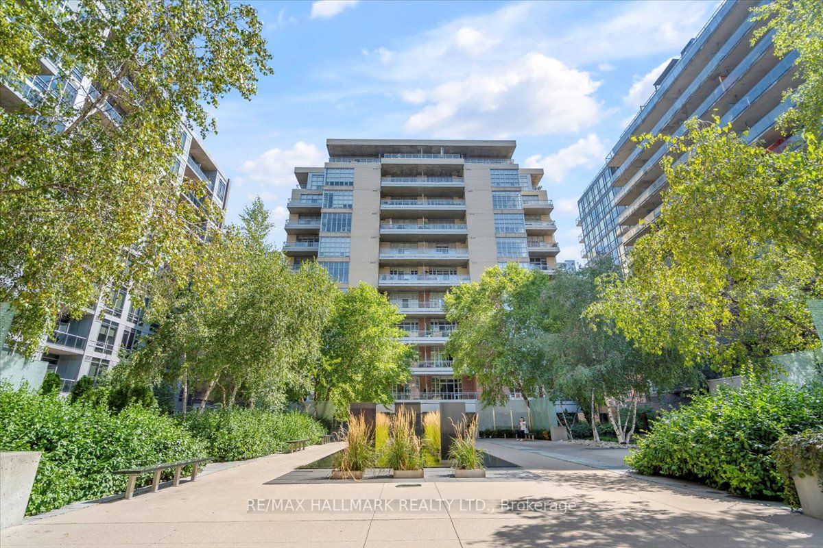 23 Brant St, #102