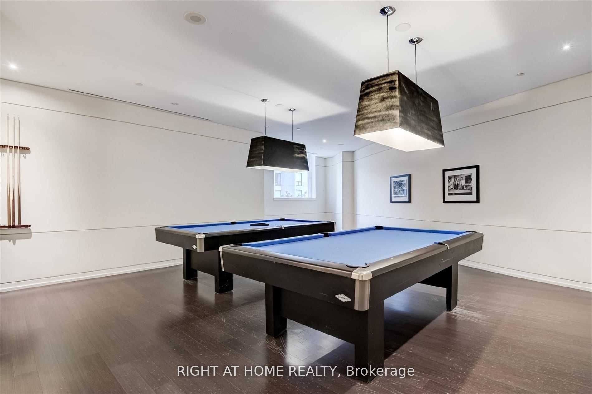 2191 Yonge St, #1802