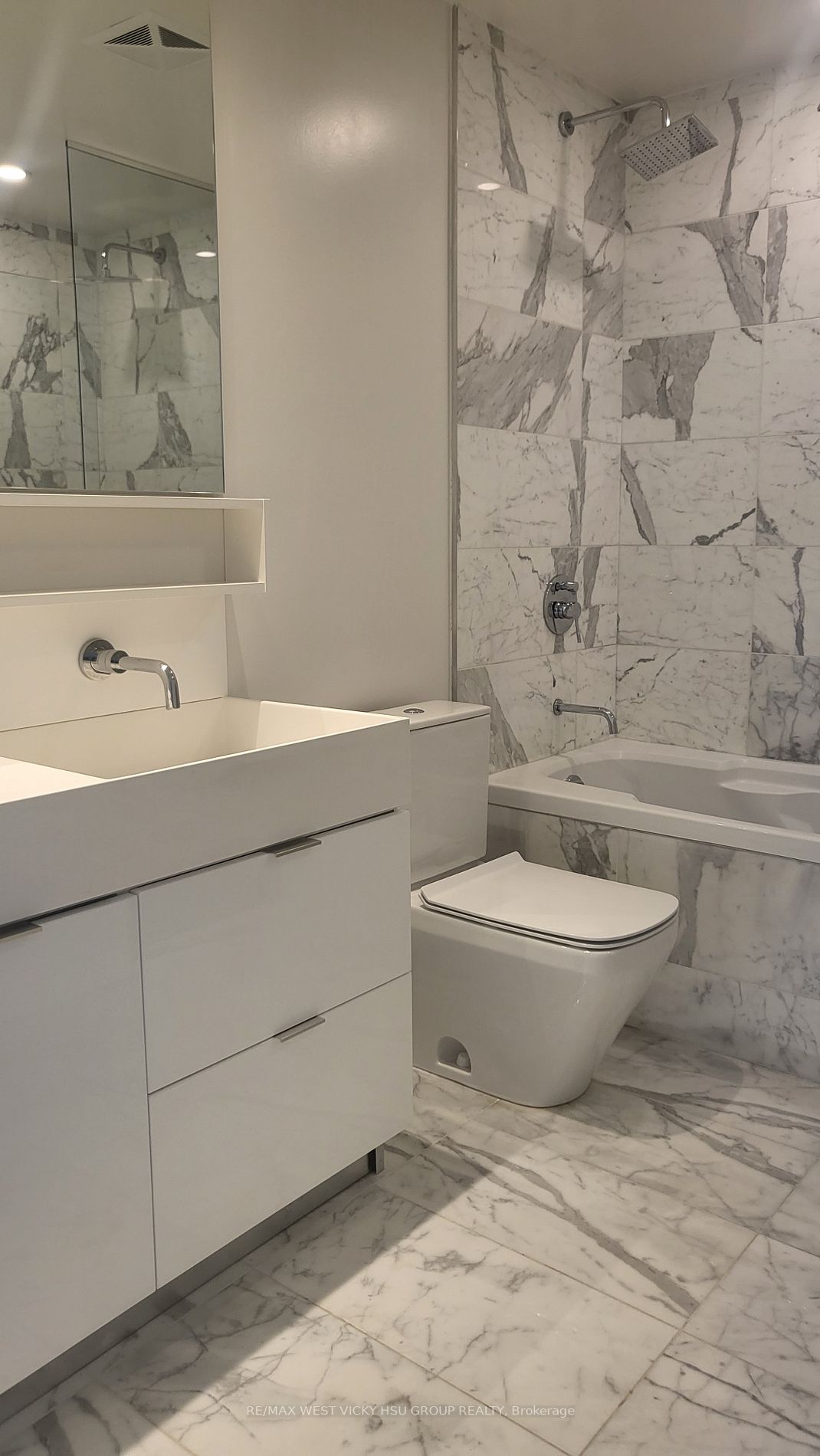 5 Soudan Avenue, #1703