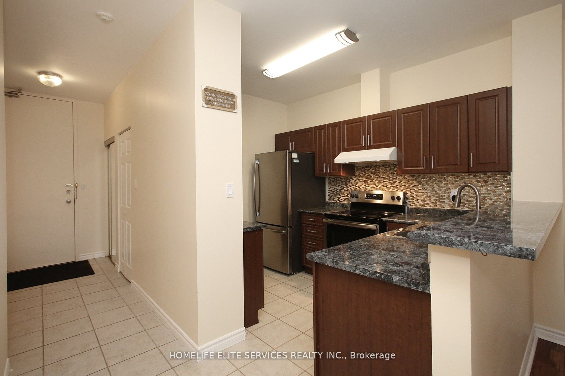 10 Gateway Blvd, #218