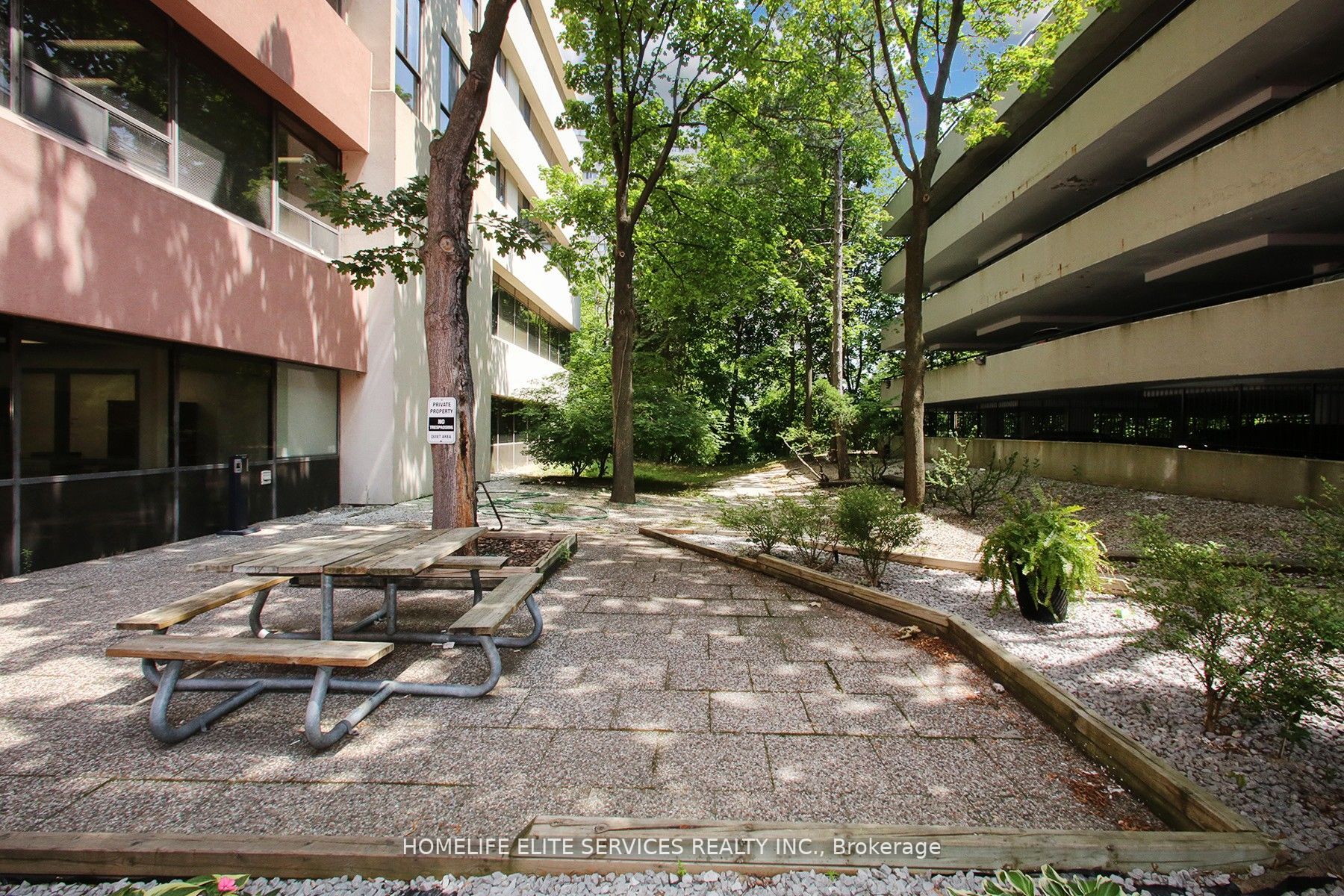 10 Gateway Blvd, #218