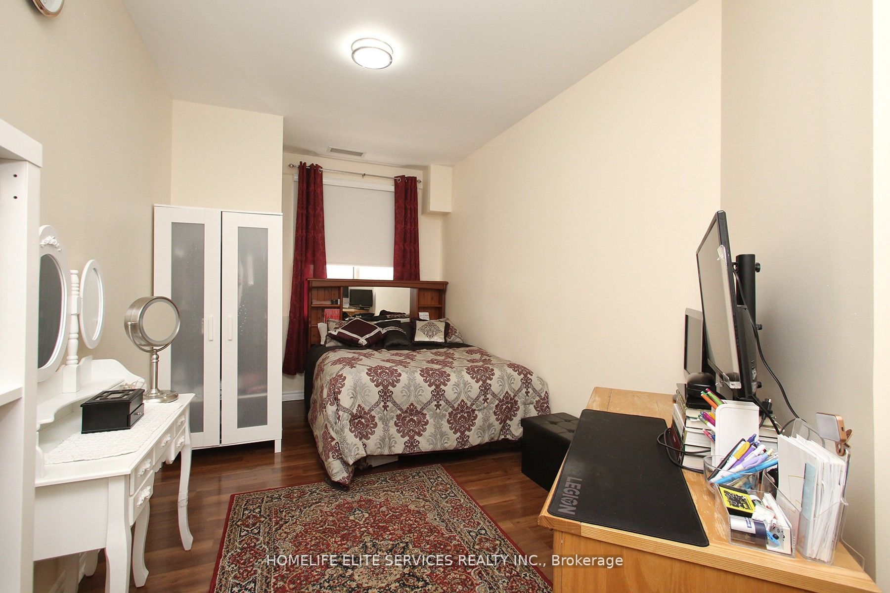 10 Gateway Blvd, #218