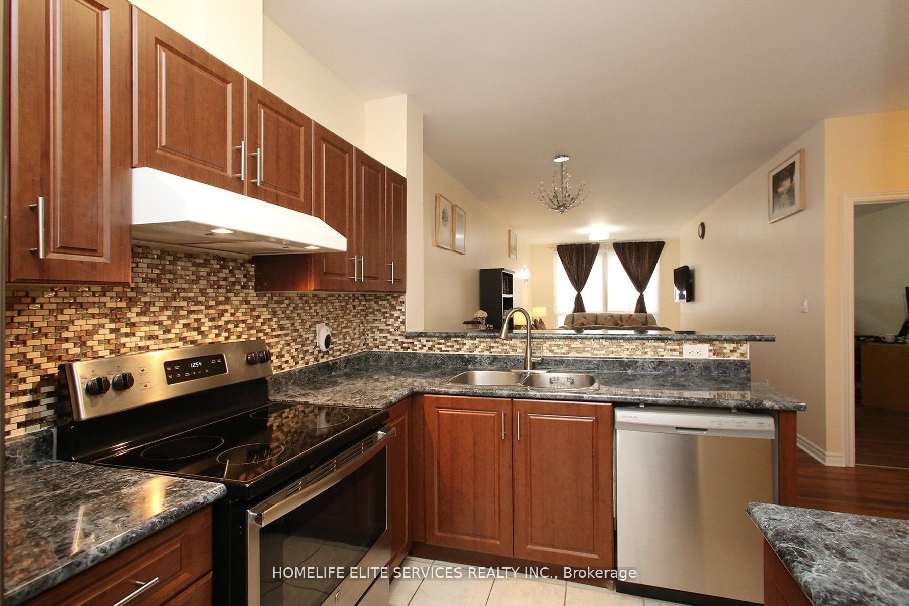 10 Gateway Blvd, #218
