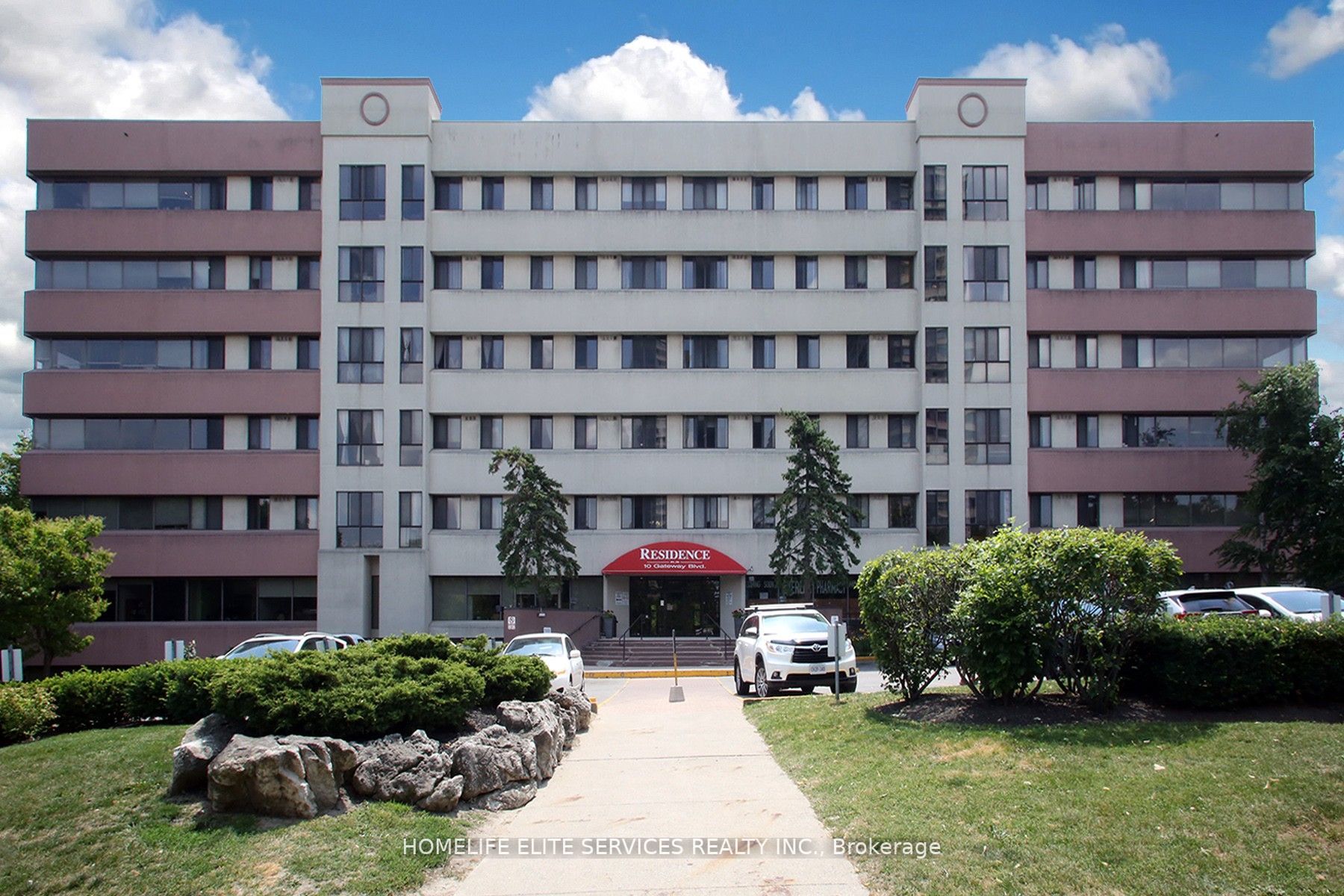 10 Gateway Blvd, #218