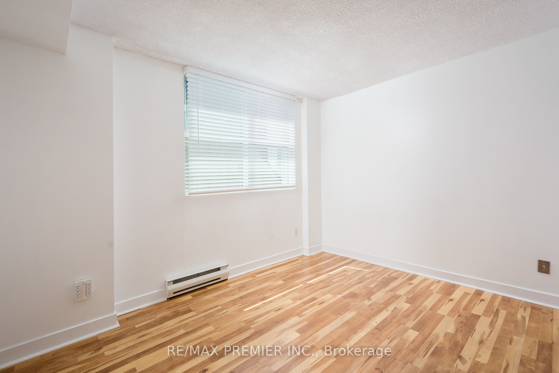 409 Bloor St E, #1003