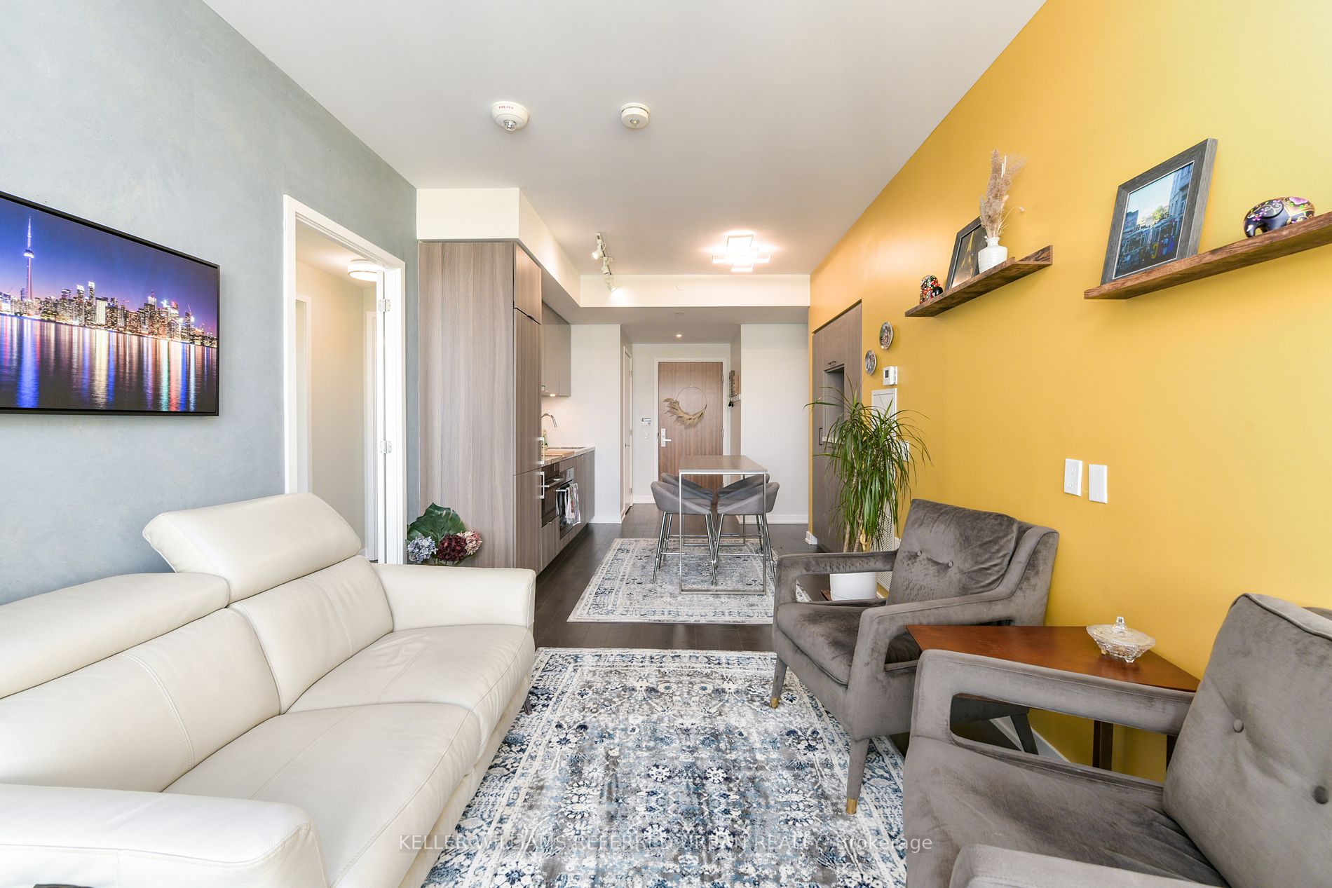 15 Queen's Quay Ave E, #1401