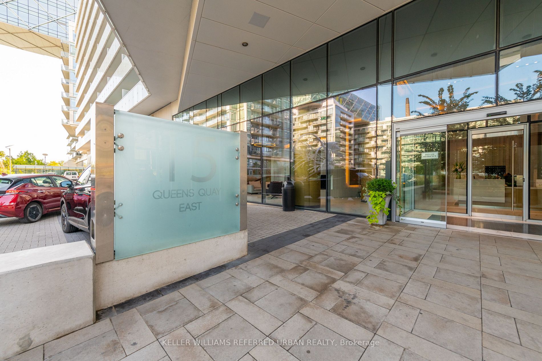 15 Queen's Quay Ave E, #1401
