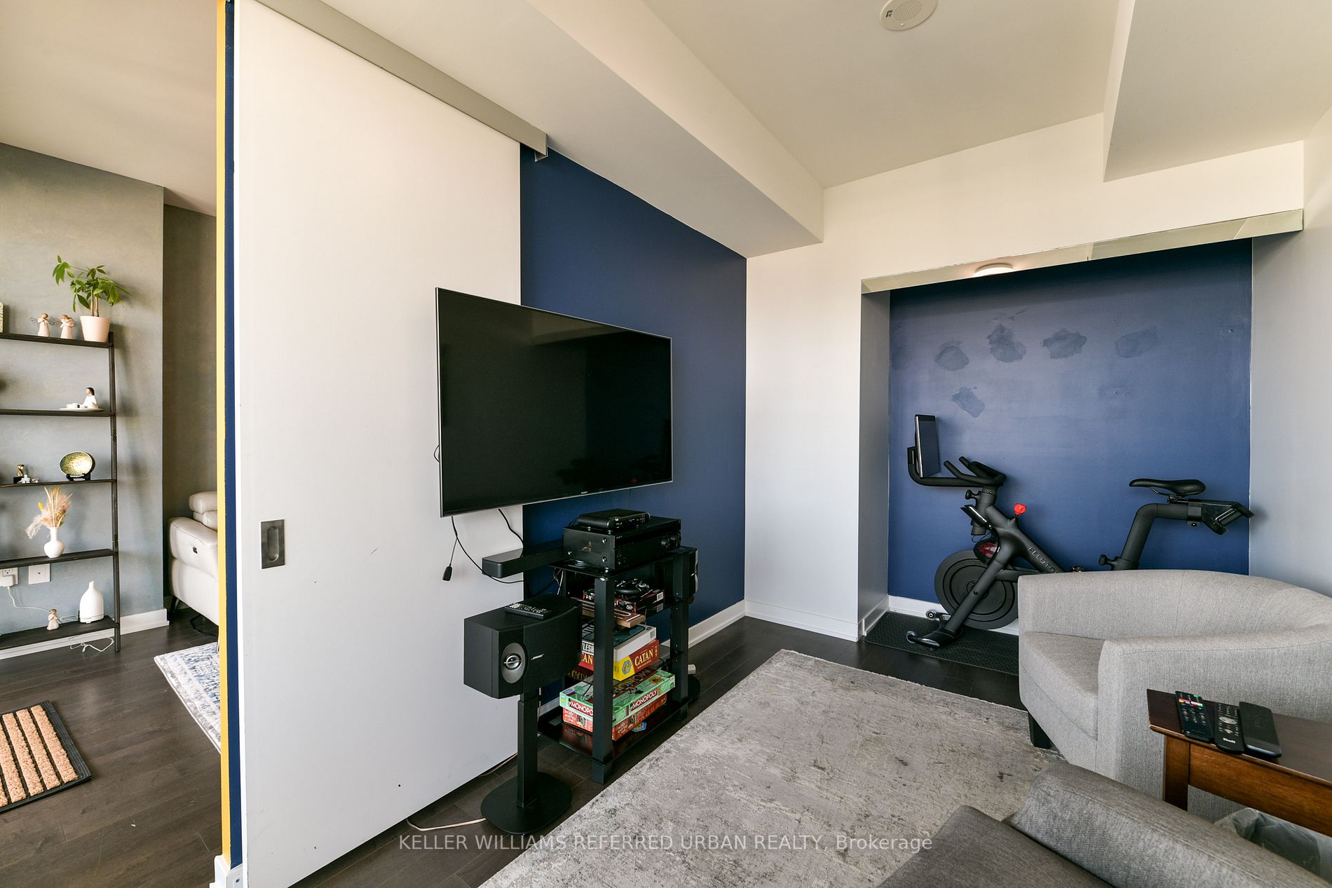 15 Queen's Quay Ave E, #1401